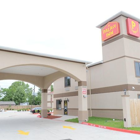 Palace Inn Sam Houston Race Park Екстериор снимка