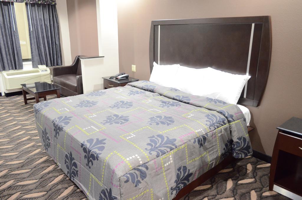 Palace Inn Sam Houston Race Park Стая снимка