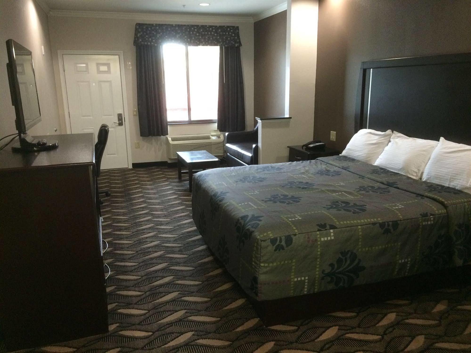 Palace Inn Sam Houston Race Park Екстериор снимка