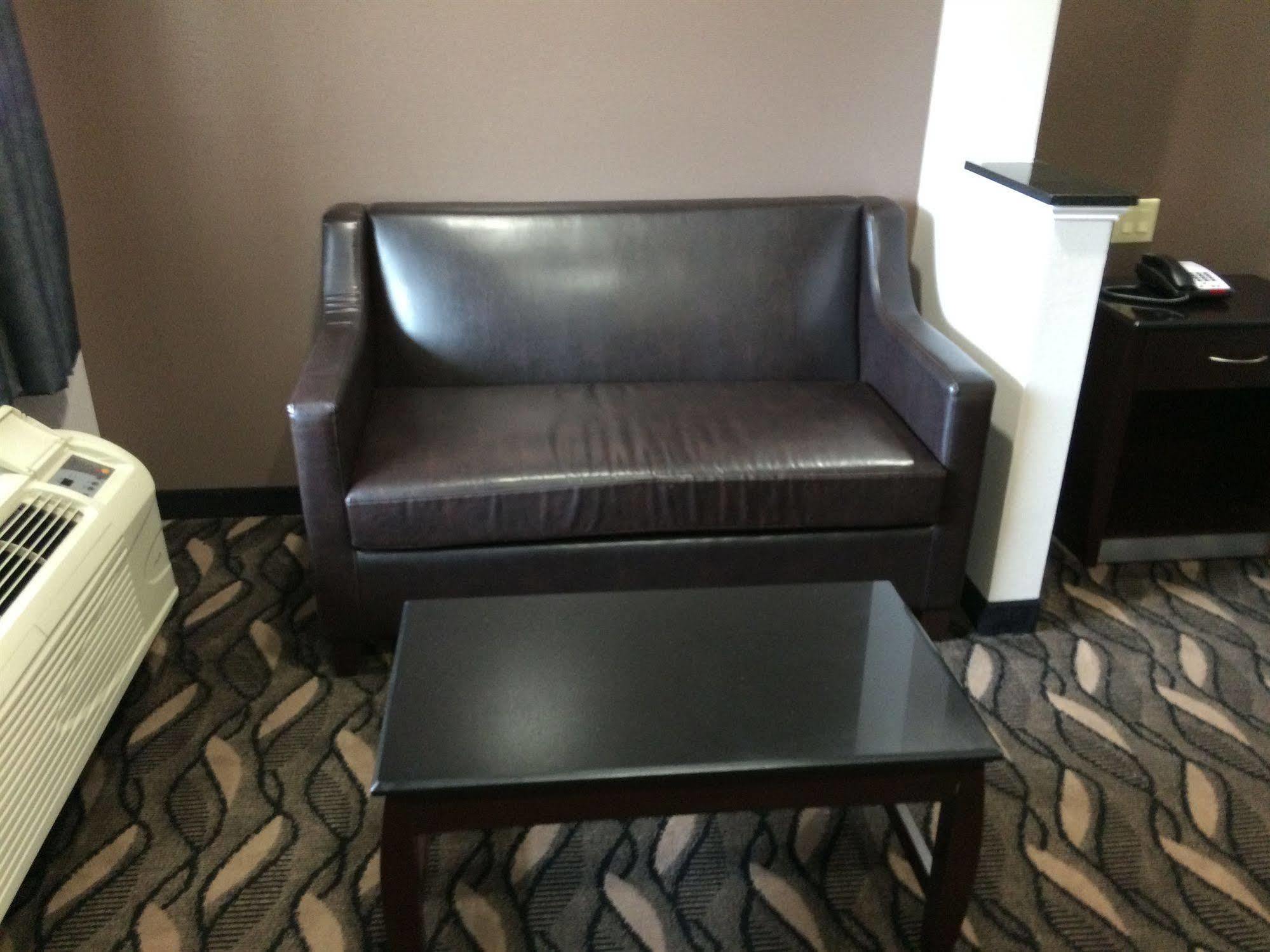 Palace Inn Sam Houston Race Park Екстериор снимка