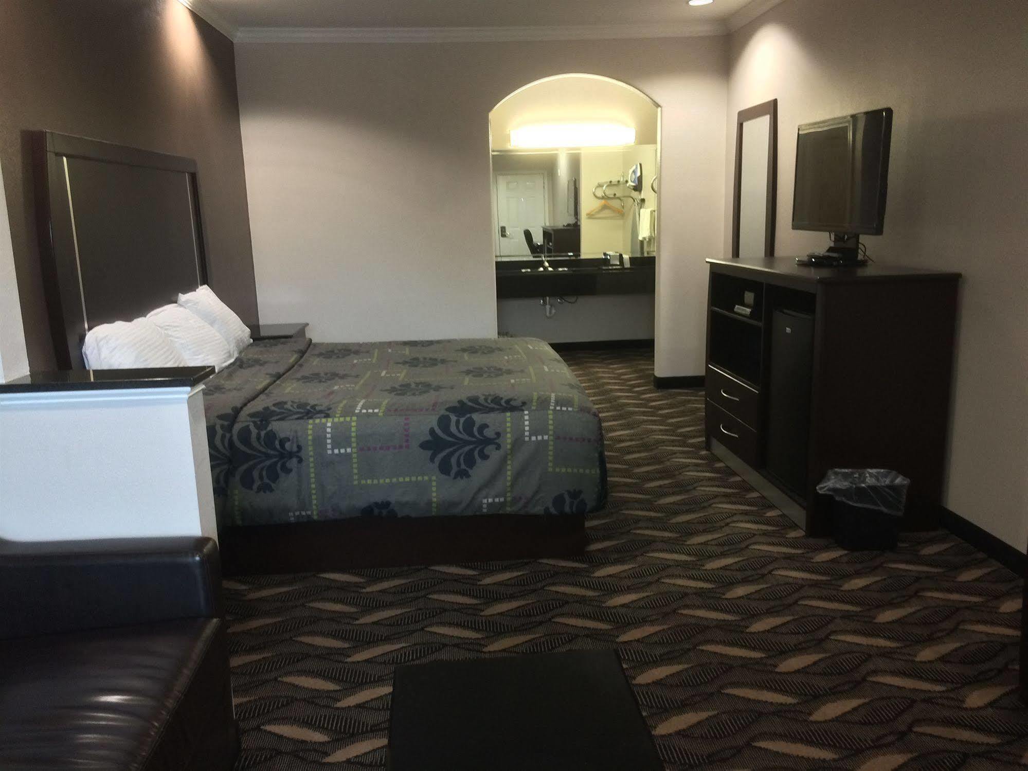 Palace Inn Sam Houston Race Park Екстериор снимка